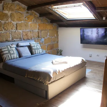 Sandstone Loft Close To Center Apartment *