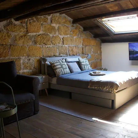 Sandstone Loft Close To Center